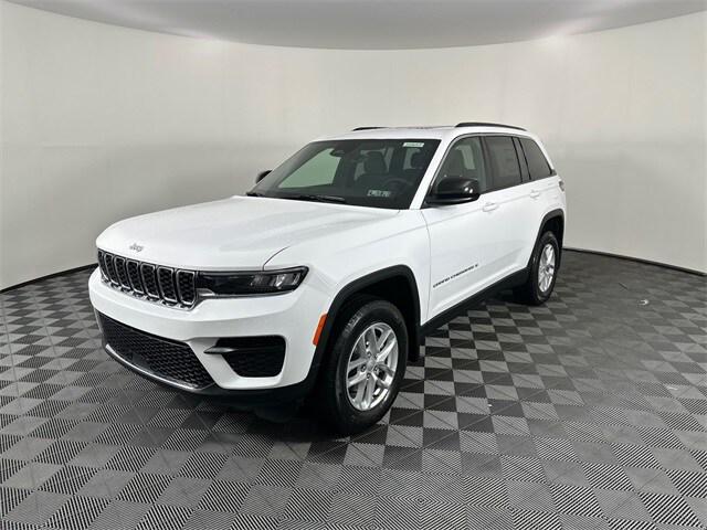 2025 Jeep Grand Cherokee GRAND CHEROKEE LAREDO X 4X4