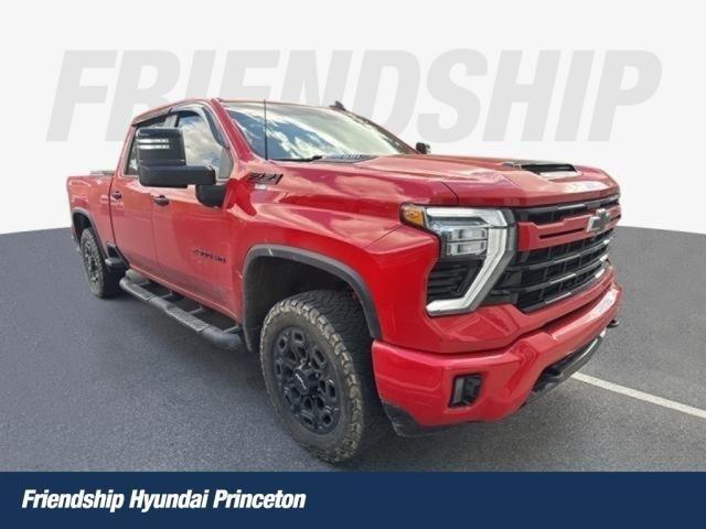 2024 Chevrolet Silverado 2500HD 4WD Crew Cab Standard Bed LT
