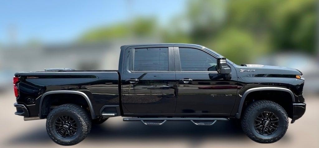 2024 Chevrolet Silverado 2500HD 4WD Crew Cab Standard Bed ZR2