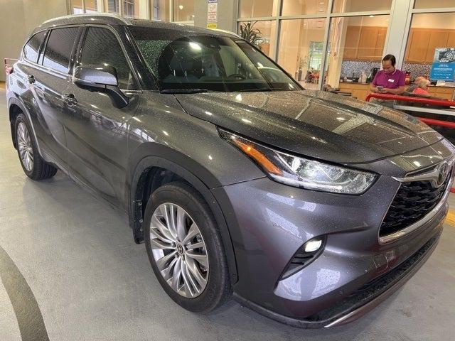 2023 Toyota Highlander Platinum