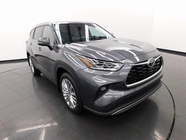 2023 Toyota Highlander Platinum