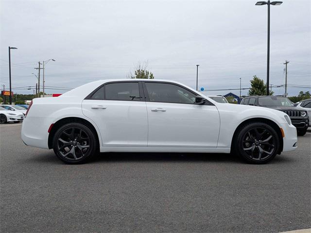 2023 Chrysler 300 Touring