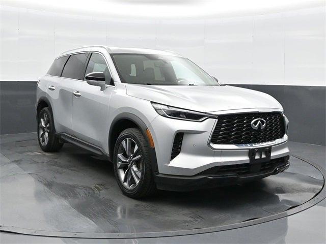 2023 INFINITI QX60 LUXE AWD