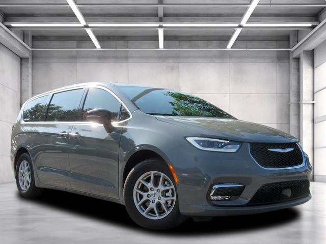 2025 Chrysler Pacifica PACIFICA SELECT