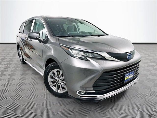 2023 Toyota Sienna XLE