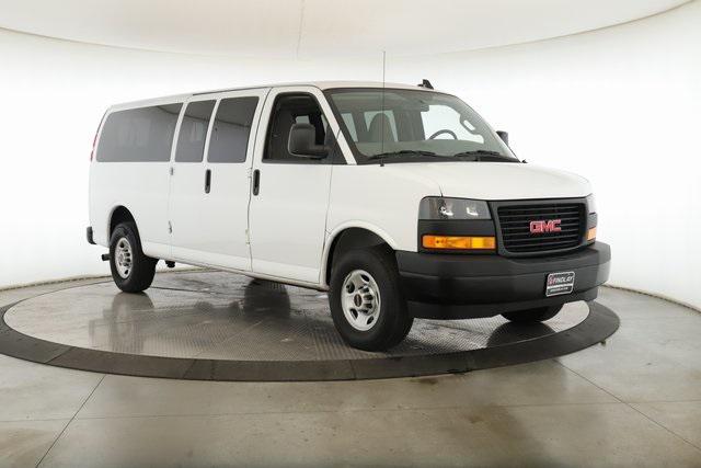 2023 GMC Savana Passenger RWD 3500 Extended Wheelbase LS 2023 GMC Savana Passenger RWD 3500 Extended Wheelbase LS