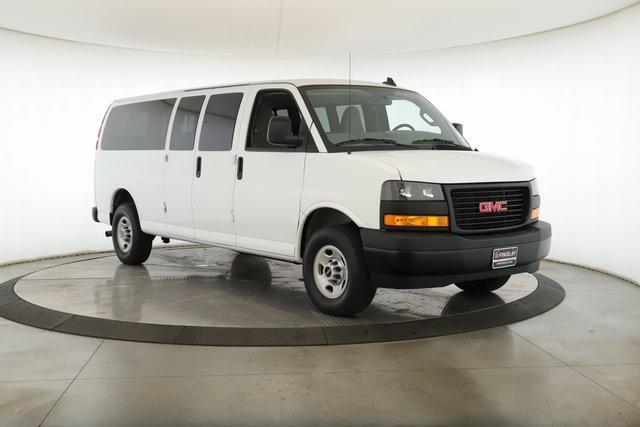 2023 GMC Savana Passenger RWD 3500 Extended Wheelbase LS