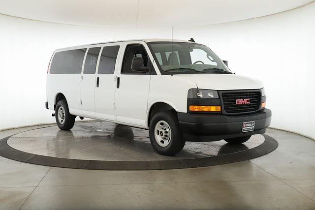 2023 GMC Savana Passenger RWD 3500 Extended Wheelbase LS