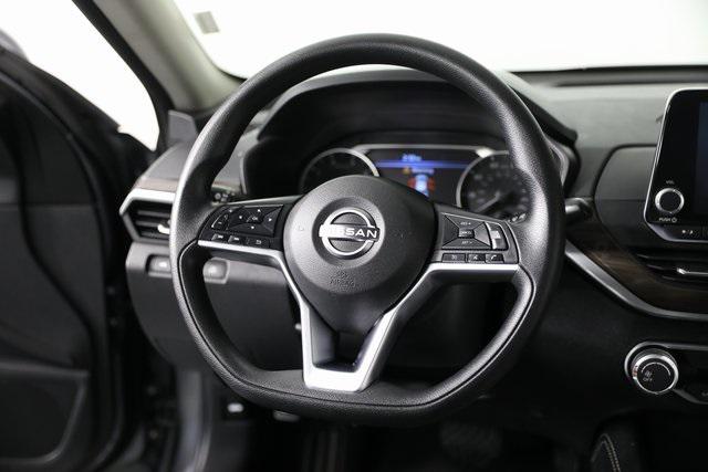 2023 Nissan Altima SV FWD