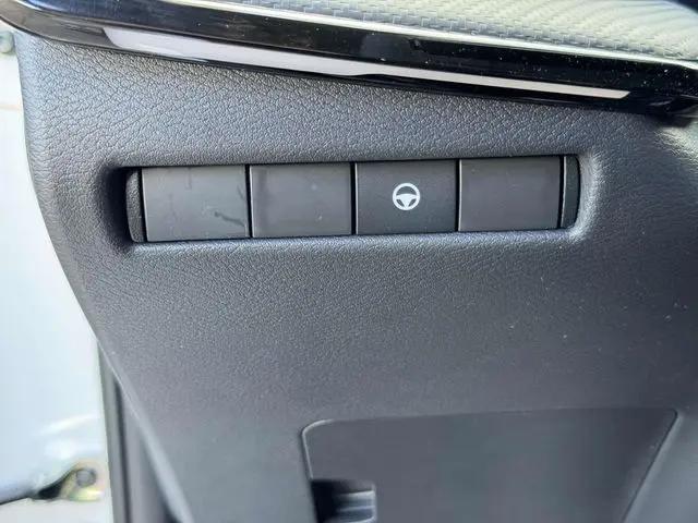 2025 Nissan Kicks SR Intelligent AWD