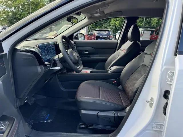 2025 Nissan Kicks SR Intelligent AWD