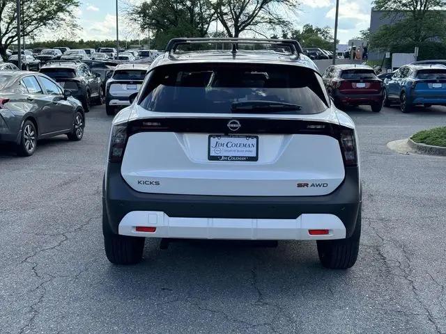 2025 Nissan Kicks SR Intelligent AWD