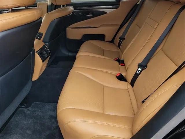 2015 Lexus LS 460 Crafted Line