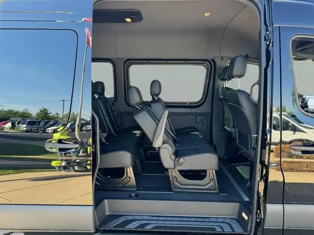2025 Mercedes-Benz Sprinter 2500 Standard Roof 4-Cyl Diesel HO Select