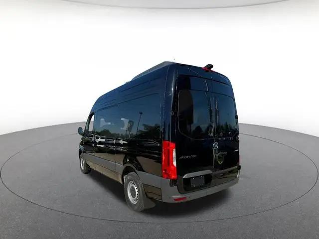 2025 Mercedes-Benz Sprinter 2500 Standard Roof 4-Cyl Diesel HO Select