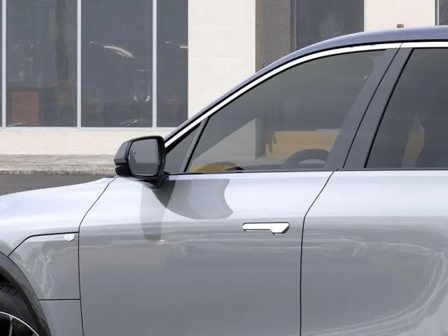 2025 Cadillac iQ Luxury w/1SE