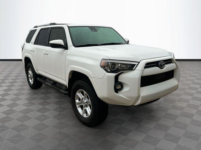 2022 Toyota 4Runner SR5's photo