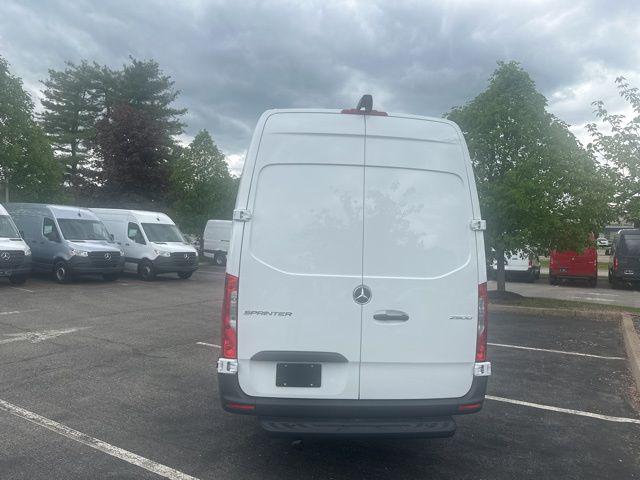 2025 Mercedes-Benz Sprinter 2500 High Roof 4-Cyl Diesel HO