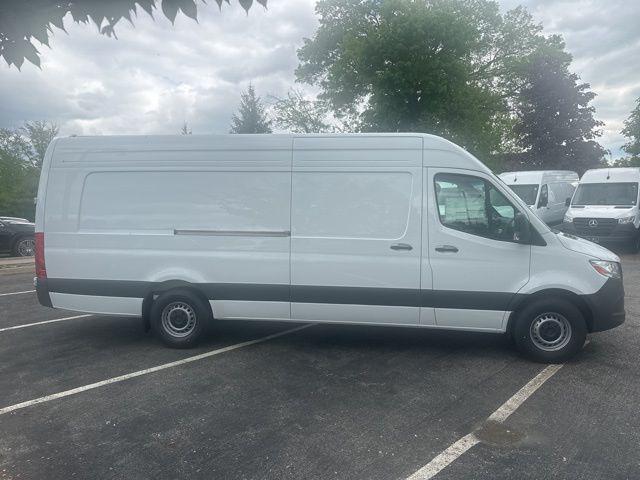 2025 Mercedes-Benz Sprinter 2500 High Roof 4-Cyl Diesel HO