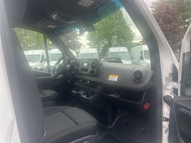 2025 Mercedes-Benz Sprinter 2500 High Roof 4-Cyl Diesel HO