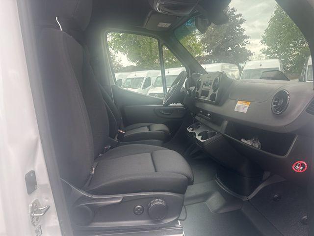 2025 Mercedes-Benz Sprinter 2500 High Roof 4-Cyl Diesel HO