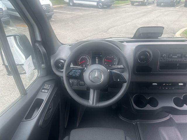 2025 Mercedes-Benz Sprinter 2500 High Roof 4-Cyl Diesel HO