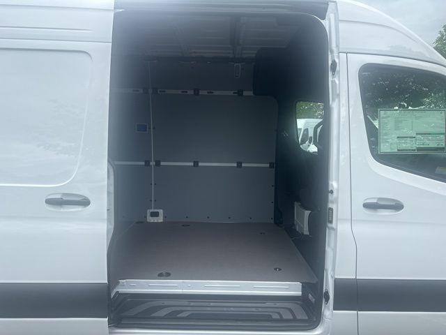 2025 Mercedes-Benz Sprinter 2500 High Roof 4-Cyl Diesel HO
