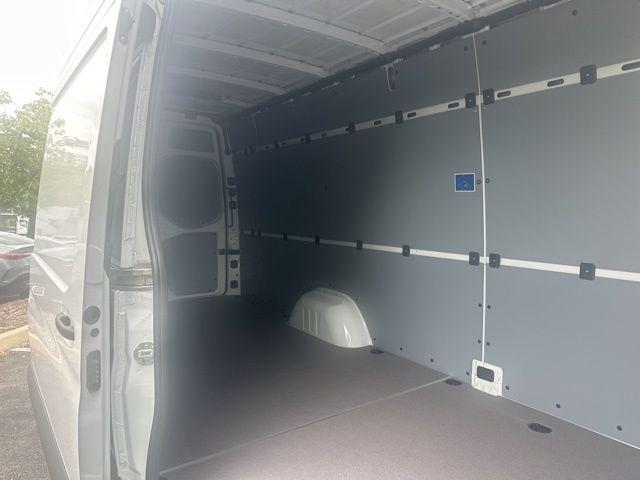 2025 Mercedes-Benz Sprinter 2500 High Roof 4-Cyl Diesel HO