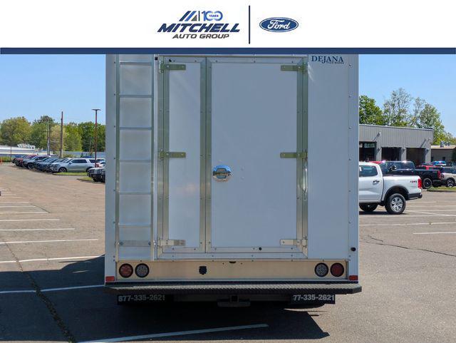 2026 Ford E-350 Cutaway Base