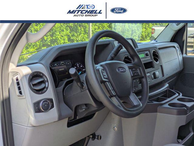 2026 Ford E-350 Cutaway Base