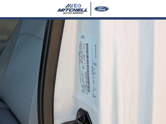 2026 Ford E-350 Cutaway Base