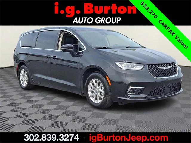 2023 Chrysler Pacifica Touring L