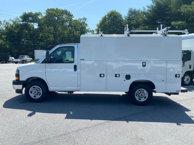 2024 GMC Savana Cutaway Work Van
