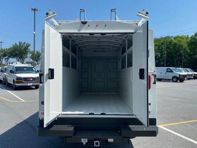 2024 GMC Savana Cutaway Work Van