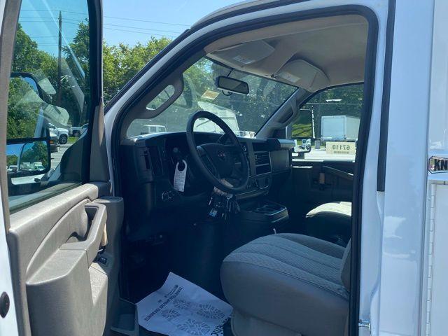 2024 GMC Savana Cutaway Work Van