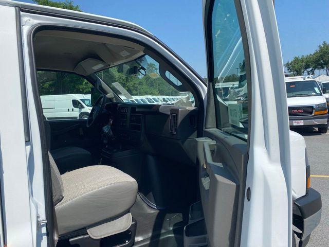 2024 GMC Savana Cutaway Work Van