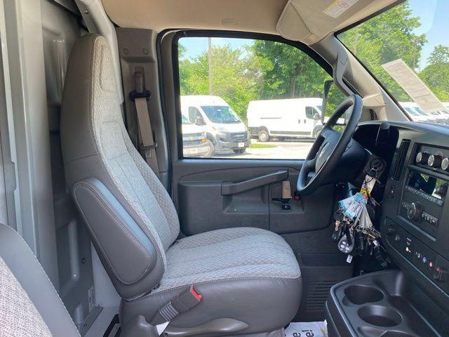 2024 GMC Savana Cutaway Work Van