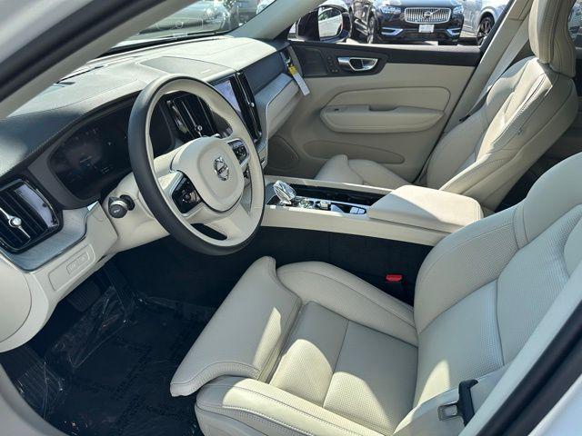 2025 Volvo XC60 Plug-In Hybrid T8 Ultra