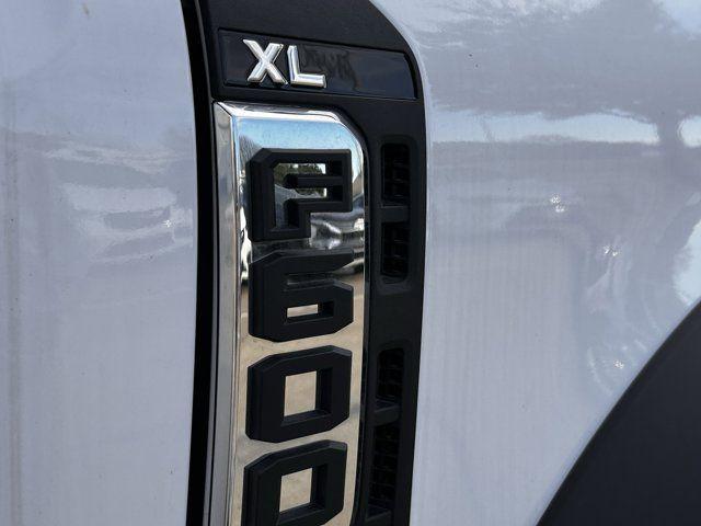 2025 Ford 600 XL
