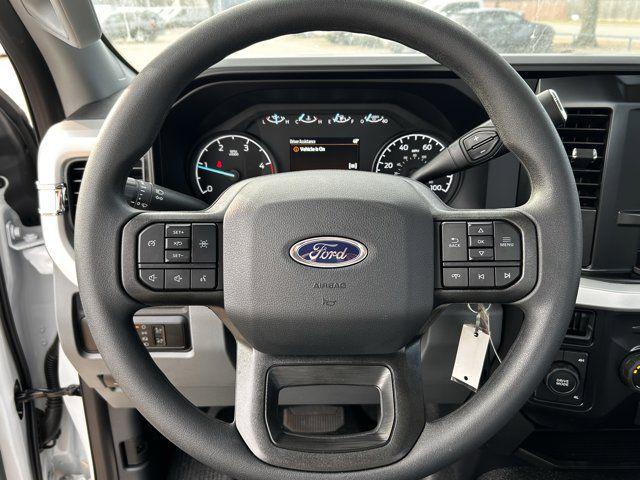 2025 Ford 600 XL