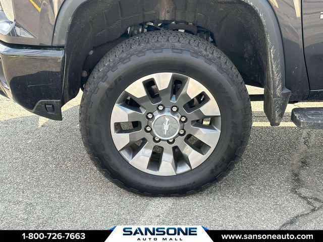 2024 Chevrolet Silverado 2500HD 4WD Crew Cab Standard Bed Custom