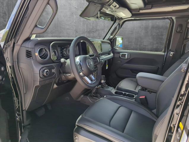 2025 Jeep Wrangler WRANGLER 4-DOOR SAHARA
