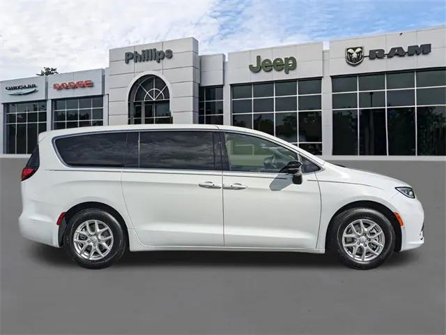 2025 Chrysler Pacifica PACIFICA SELECT