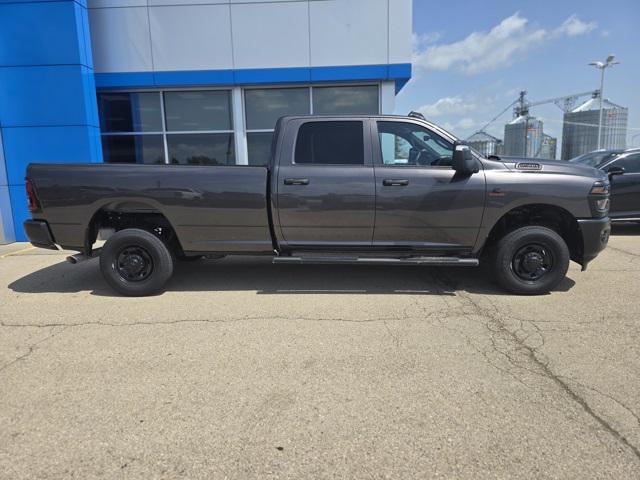 2025 RAM Ram 2500 RAM 2500 TRADESMAN CREW CAB 4X4 8 BOX
