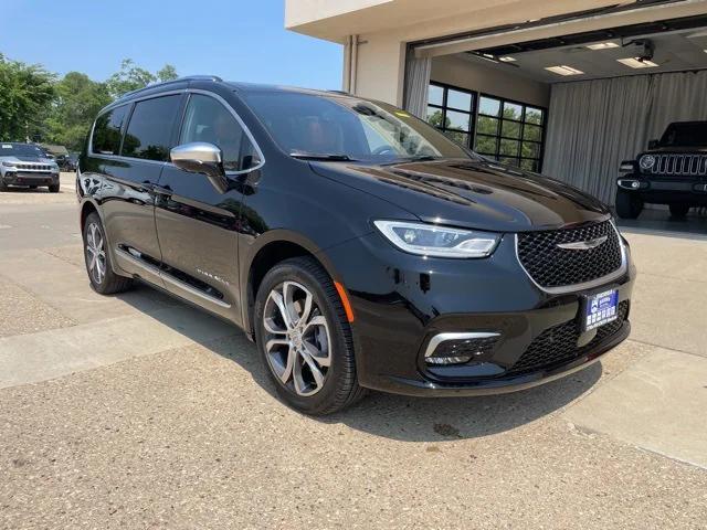 2025 Chrysler Pacifica PACIFICA PINNACLE AWD