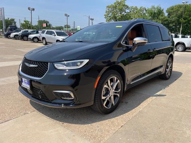 2025 Chrysler Pacifica PACIFICA PINNACLE AWD