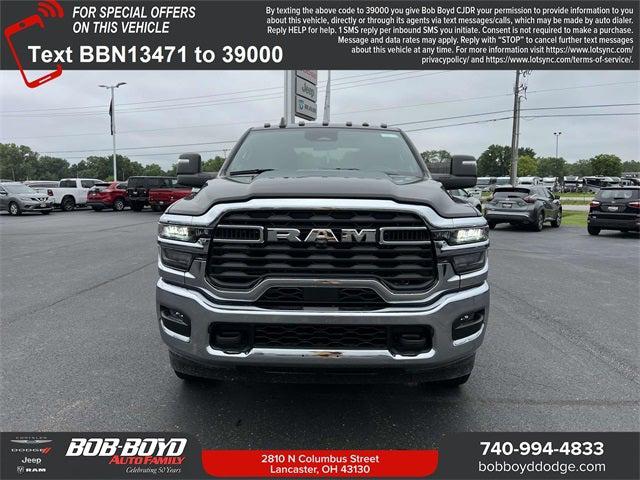2025 RAM Ram 3500 Chassis Cab RAM 3500 TRADESMAN CREW CAB CHASSIS 4X4 60 CA 2025 RAM Ram 3500 Chassis Cab RAM 3500 TRADESMAN CREW CAB CHASSIS 4X4 60 CA