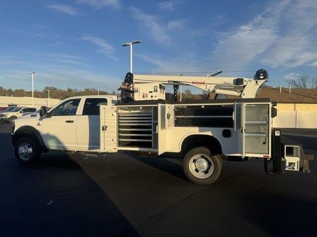 2025 RAM 5500 Chassis RAM 5500 TRADESMAN CHASSIS CREW CAB 4X4 84 CA