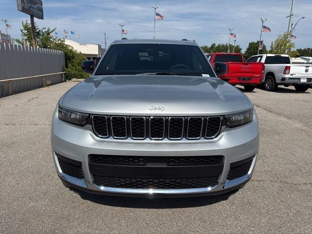 2025 Jeep Grand Cherokee GRAND CHEROKEE L LAREDO 4X2