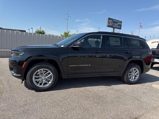 2025 Jeep Grand Cherokee GRAND CHEROKEE L LAREDO 4X2